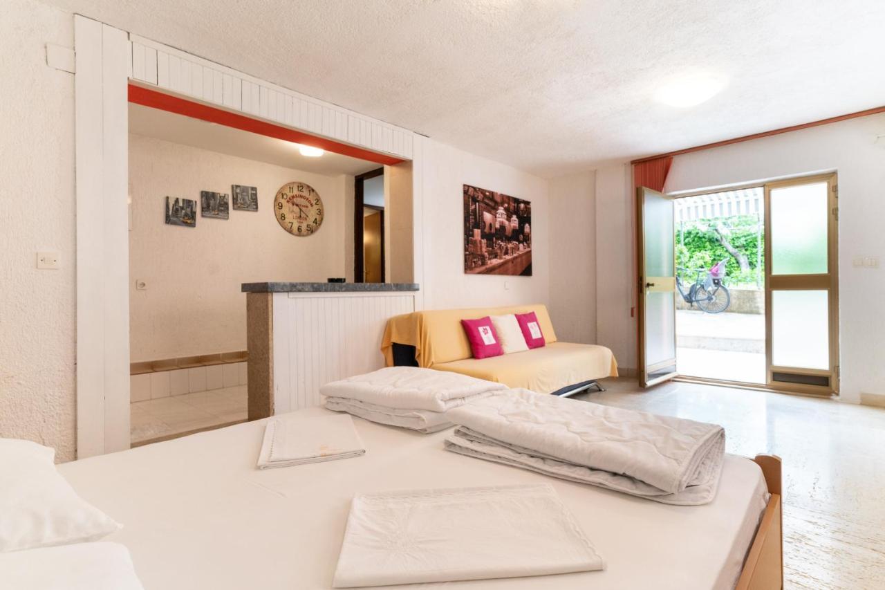 Apartment Milka Rovinj Exterior photo