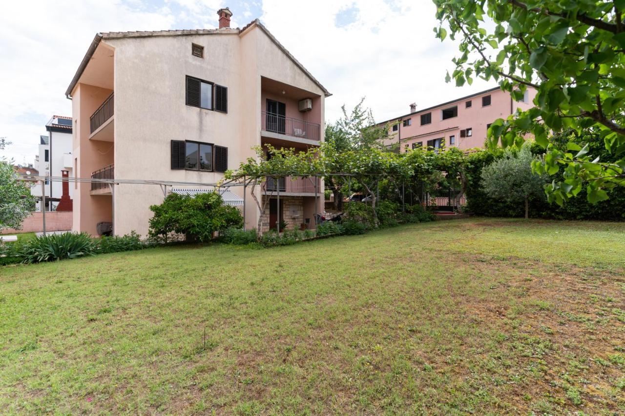 Apartment Milka Rovinj Exterior photo