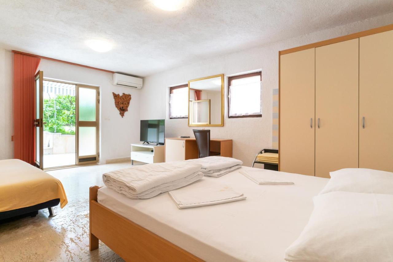 Apartment Milka Rovinj Exterior photo