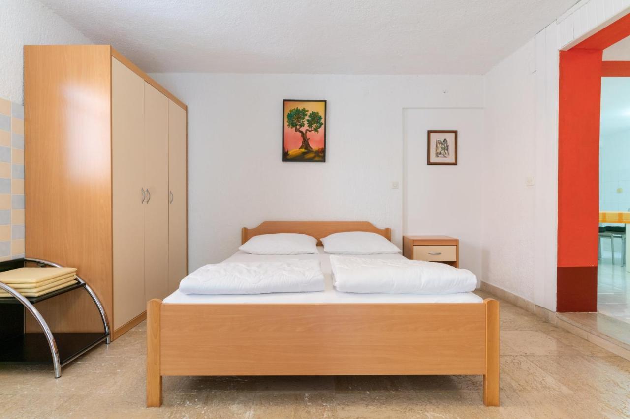 Apartment Milka Rovinj Exterior photo